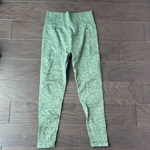 Green gymsharks seamless leggings with scrunch women’s small